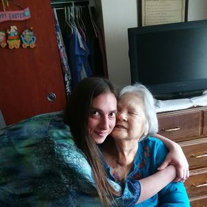 Meet your Posher, Becky